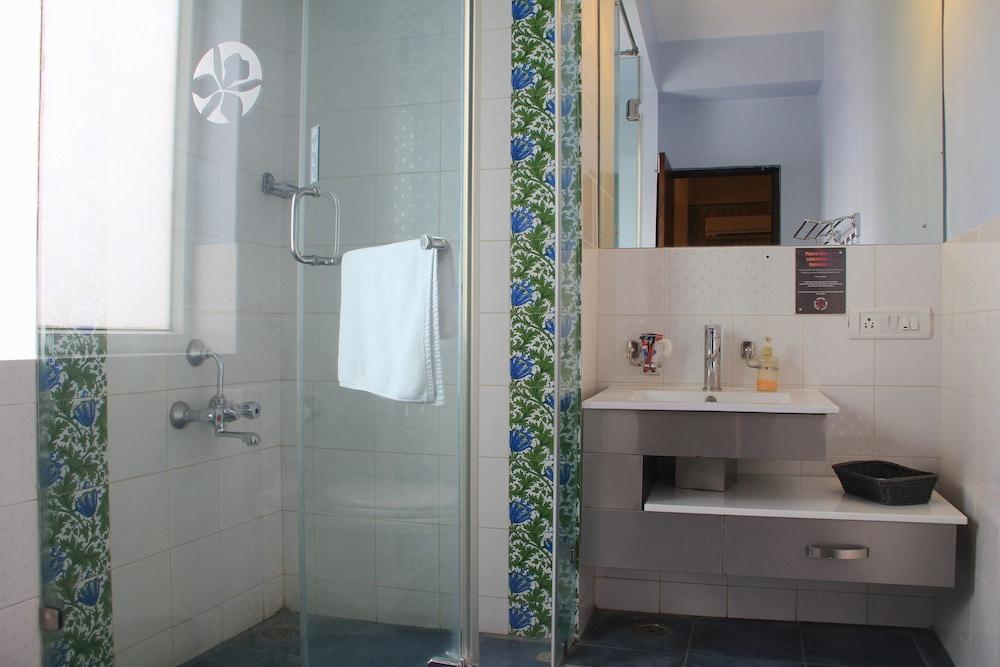 Orchid Suites - A Boutique Hotel Bangalore Off Residency Road מראה חיצוני תמונה