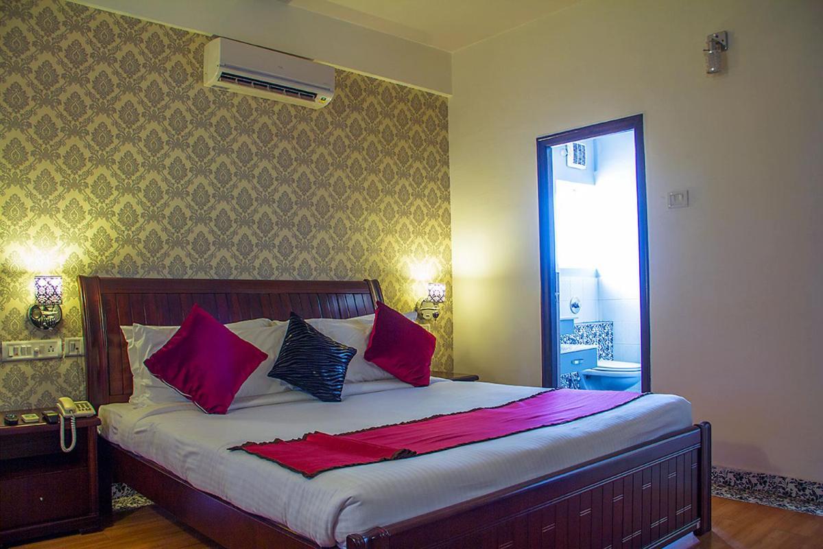 Orchid Suites - A Boutique Hotel Bangalore Off Residency Road מראה חיצוני תמונה