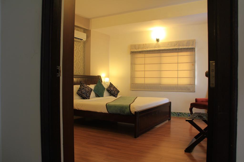 Orchid Suites - A Boutique Hotel Bangalore Off Residency Road מראה חיצוני תמונה