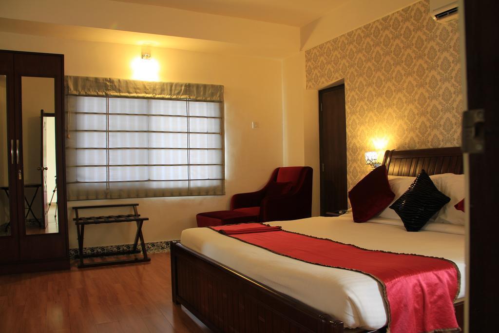 Orchid Suites - A Boutique Hotel Bangalore Off Residency Road מראה חיצוני תמונה