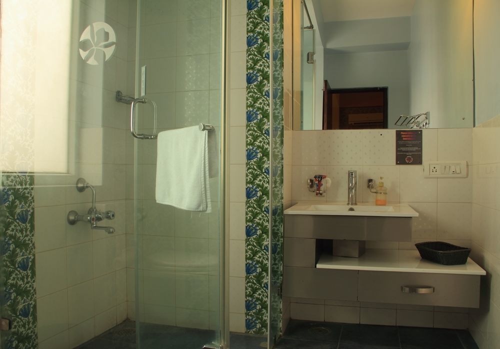 Orchid Suites - A Boutique Hotel Bangalore Off Residency Road מראה חיצוני תמונה