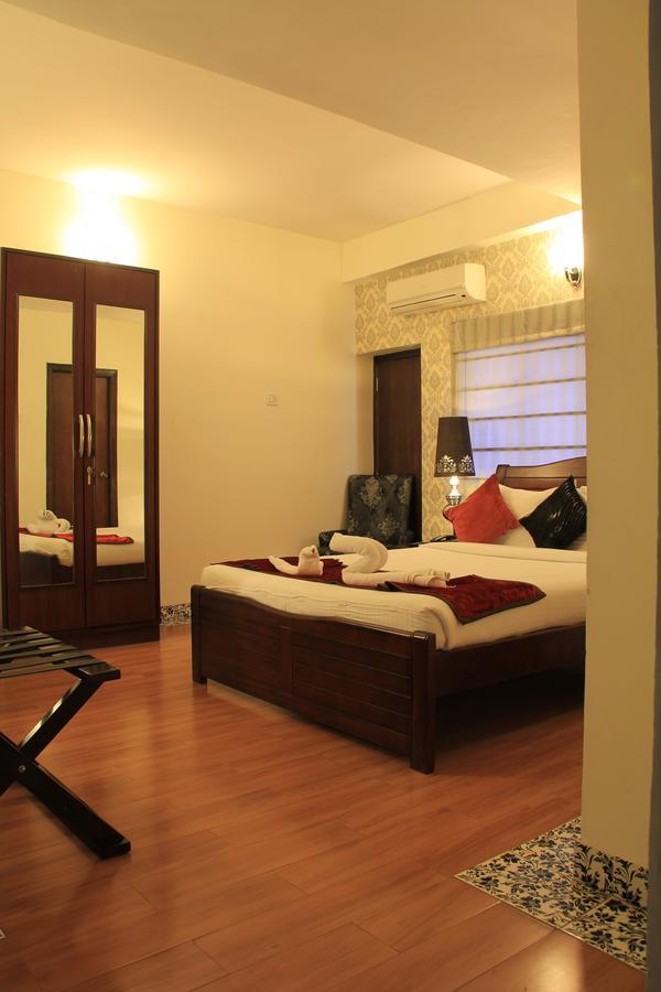 Orchid Suites - A Boutique Hotel Bangalore Off Residency Road מראה חיצוני תמונה