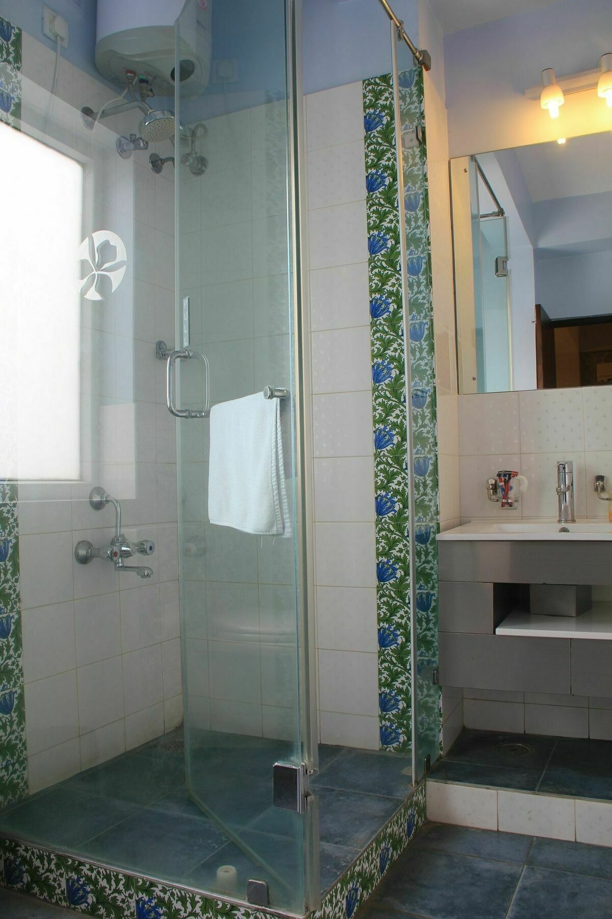 Orchid Suites - A Boutique Hotel Bangalore Off Residency Road מראה חיצוני תמונה